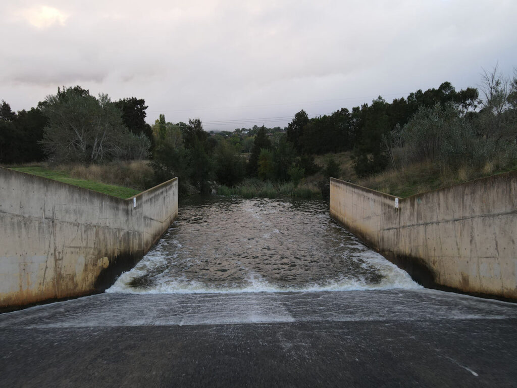 Lake Ginninderra Spillway